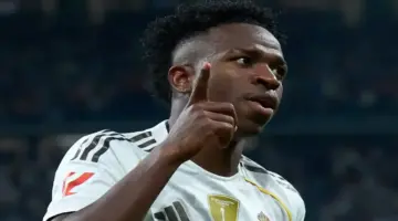 أوين: رحيل فينيسيوس عن ريال مدريد مستبعد تماماً رغم الشائعات